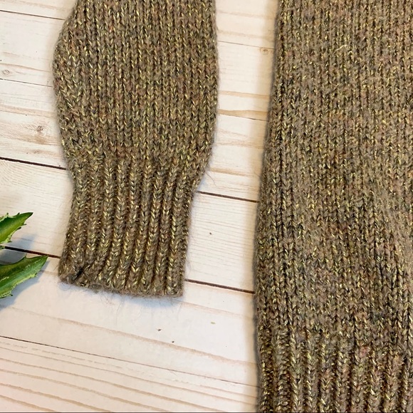 Oversized chunky knit sweater with gold shimmer - Picture 6 of 7